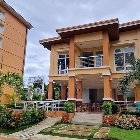 Condo In Camella Manors In Puerto Princesa Esterno foto